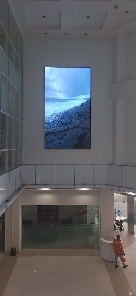 LED Videotron P4 Indoor uk. 480 cm x 272 cm